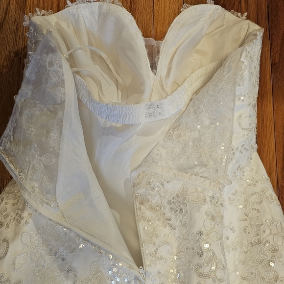 NWOT strapless mermaid bridal gown - Picture 8 of 10